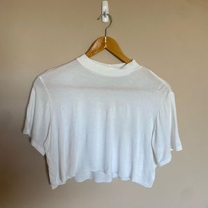 American Eagle White mock neck cropped t